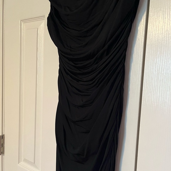 Black slinky dress - Picture 5 of 5
